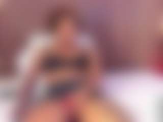 Mia Pineda's Live Sex Cam Show