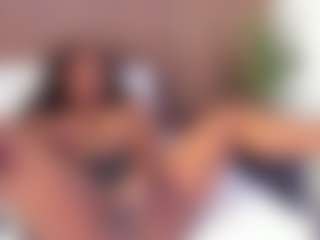 Show live cam dengan Mia Pineda - Ebony di Camsoda | colombia