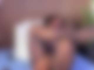 Live cam show with Mia Pineda - Double Penetration on Soda Cam