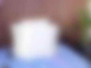 Spettacolo in cam dal vivo con Mia Pineda - Black Amateur su Camsoda