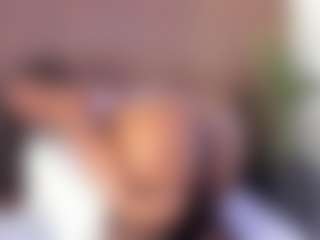 Live cam show with Mia Pineda - Ebony Middle Aged on Camsoda