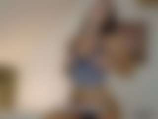 Live cam show with blueeberrye - Brown Hair on Fling VIP Chat