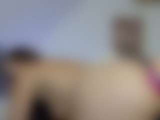 Live cam show with blueeberrye - Brown Hair on milfzrlive.com
