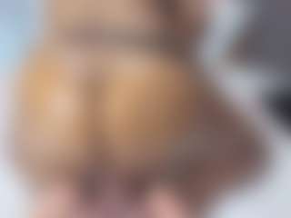 hornyafricangirl's Live Sex Cam Show