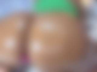 hornyafricangirl's Live Sex Cam Show