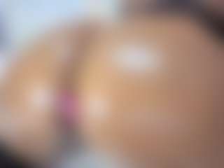 hornyafricangirl's Live Sex Cam Show