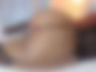 Live cam show with hornyafricangirl - Flirt MILF on hotwifechat.live