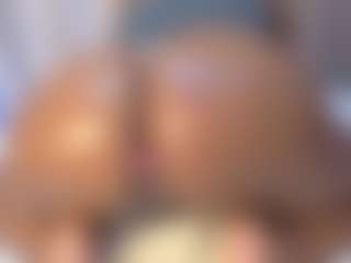 hornyafricangirl's Live Sex Cam Show