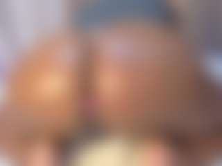 hornyafricangirl's Live Sex Cam Show