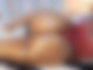 hornyafricangirl's Live Sex Cam Show