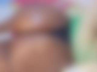 hornyafricangirl's Live Sex Cam Show