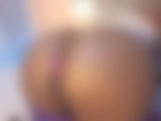 hornyafricangirl's Live Sex Cam Show