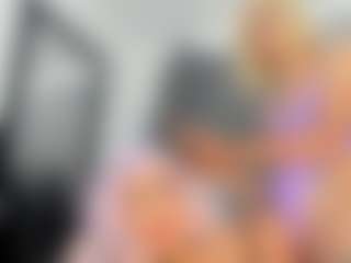 Live cam show with sandragoldstein - Orgasm on Gym Cam Girls