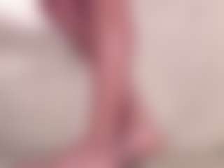Live cam show with Lady-Nymph - Bedroom on Uber Horny