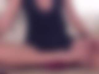Lady-Nymph MILF webcam performer live streaming