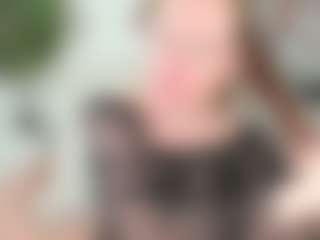 Live cam show with lexiflower1 - Mature on MyBangCams