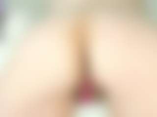 lexiflower1 MILF webcam performer live streaming