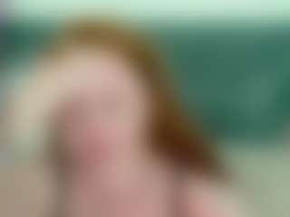 Live cam show with lexiflower1 - Glasses on madthumbs