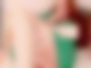 Live cam show with lexiflower1 - Glasses on AdultVida.com