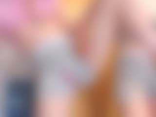 Live cam show with llovers4u2 - Fingers on Camsoda