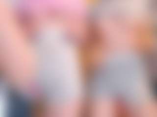 Live cam show with llovers4u2 - Tease on Dolls Live