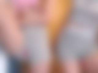 Live cam show with llovers4u2 - Fingers on Hubzter Live
