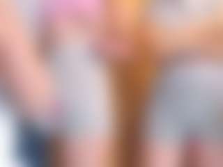 Live cam show with llovers4u2 - Tease on Camiplay Live