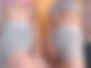 Live cam show with llovers4u2 - Oil on Camsoda