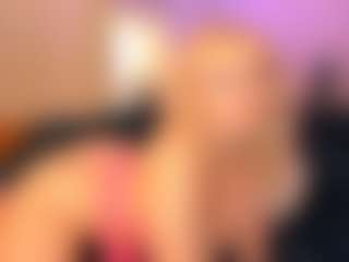 Switchy Kitty's Live Sex Cam Show