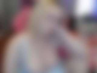 Live cam show with Switchy Kitty - Blowjob on Fling VIP Chat