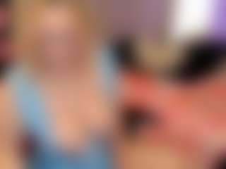 Live cam show with Switchy Kitty - Toys on Mixed Magazine Live