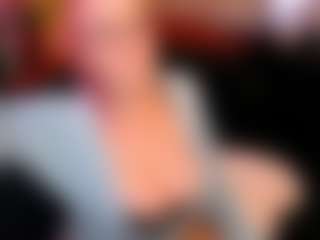 Live cam show with Switchy Kitty - Domination on Soda Cam
