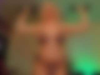 Switchy Kitty's Live Sex Cam Show