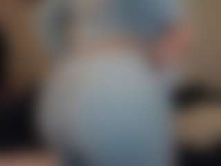 Live cam show with Switchy Kitty - Yoga Young Adult on xxxlivecams.org