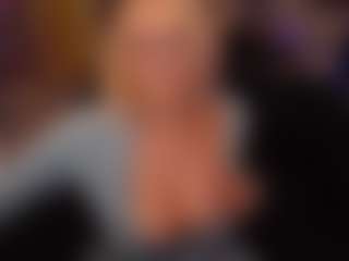Switchy Kitty's Live Sex Cam Show
