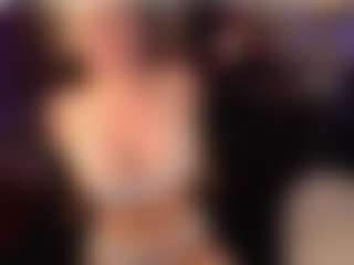 Switchy Kitty's Live Sex Cam Show