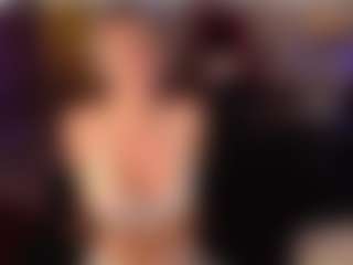Live cam show with Switchy Kitty - Oil on sexylive.show