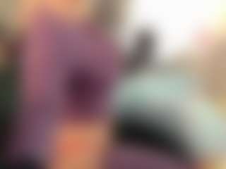Live cam show with Switchy Kitty - Foot Fetish Blonde Hair on Stripli.com