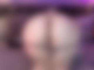 Live cam show with Charlotte - Shaved Pussy on galaxygirlnitro.com