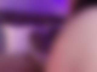 Charlotte's Live Sex Cam Show