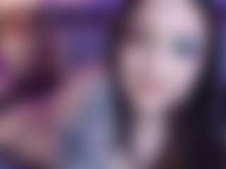 Live cam show with Charlotte - Oil on Stripli.com