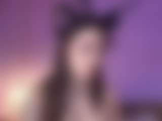 Live cam show with Charlotte - Fingering on Camming Site