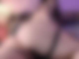 Live cam show with Charlotte - Teen (18+) on xplaylive.com