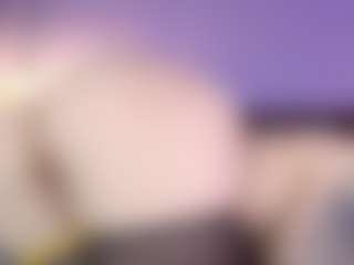 Live cam show with Charlotte - Camel Toe on fuklive.com