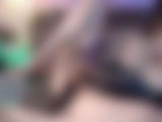 Live cam show with Charlotte - Full Nudity on Camsoda