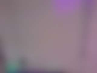Live cam show with Charlotte - Fingering Latina on Camsoda