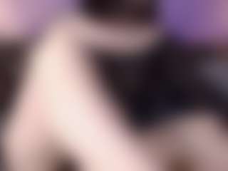 Live cam show with Charlotte - Shaved Pussy on Camsoda