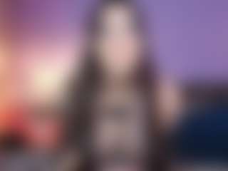 Live cam show with Charlotte - Latina Teen (18+) on StripNow