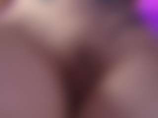 Live cam show with Charlotte - Cute on SpunkLive