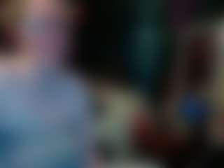 Live cam show with candismiths - Housewife on CamwithHer